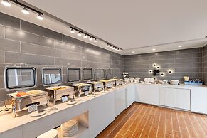 Holiday Inn Express Shenyang North Station by IHG