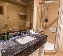 Andalus Al Seef Resort & Spa