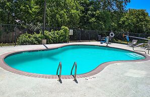 Holiday Inn Express & Suites New Braunfels by IHG