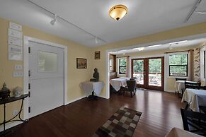 The Inn at Shasta Lake