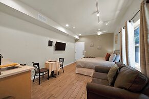 The Inn at Shasta Lake