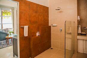 Summer Luxury Beach Resort and Spa