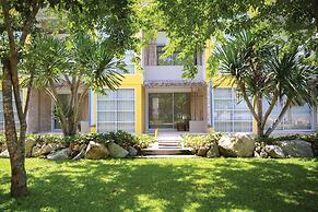 Summer Luxury Beach Resort and Spa