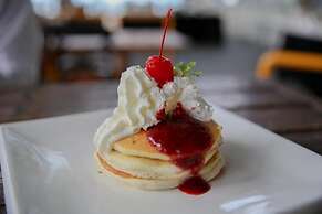 Summer Luxury Beach Resort and Spa