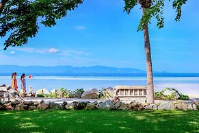 Summer Luxury Beach Resort and Spa