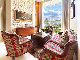 Summer Luxury Beach Resort and Spa