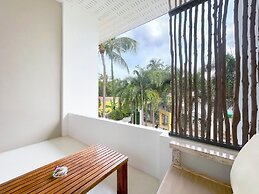 Summer Luxury Beach Resort and Spa