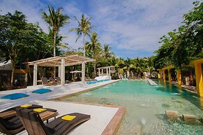 Summer Luxury Beach Resort and Spa