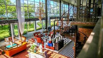 Summer Luxury Beach Resort and Spa