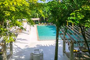 Summer Luxury Beach Resort and Spa