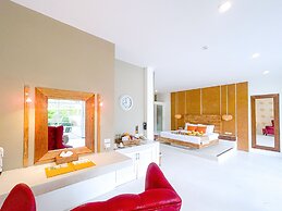 Summer Luxury Beach Resort and Spa