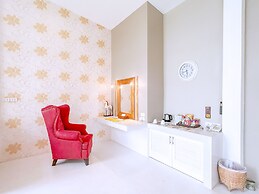 Summer Luxury Beach Resort and Spa