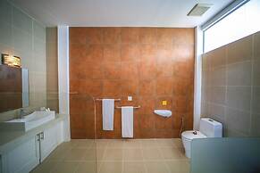 Summer Luxury Beach Resort and Spa