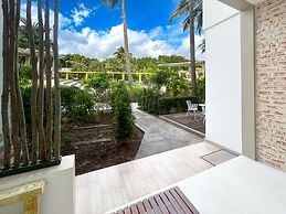 Summer Luxury Beach Resort and Spa