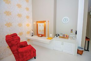 Summer Luxury Beach Resort and Spa