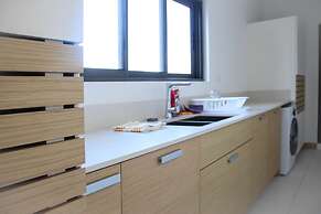 Latitude Luxury Seafront Apartments