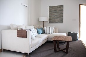 Latitude Luxury Seafront Apartments