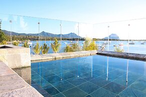 Latitude Luxury Seafront Apartments