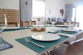 Latitude Luxury Seafront Apartments