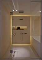 The Retreat Collection at 1 Hotel & Homes South Beach