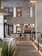 The Retreat Collection at 1 Hotel & Homes South Beach