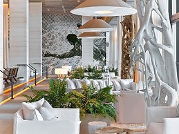 The Retreat Collection at 1 Hotel & Homes South Beach