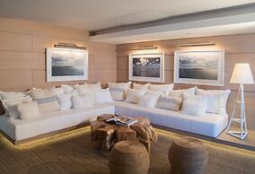 The Retreat Collection at 1 Hotel & Homes South Beach