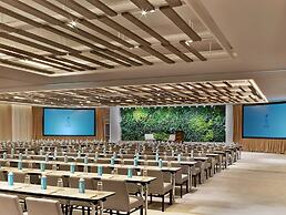 The Retreat Collection at 1 Hotel & Homes South Beach