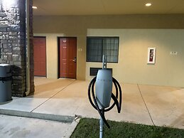 Sunbridge Inn and Suites