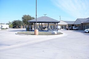 Sunbridge Inn and Suites