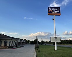 Sunbridge Inn and Suites