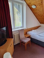 Hotel Harrachov Inn