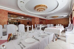 Regina Petrovsky Hotel