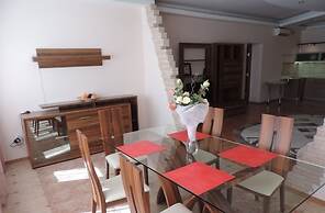 Armada Comfort Hotel