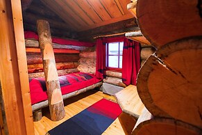 Kakslauttanen Arctic Resort