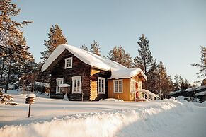 Kakslauttanen Arctic Resort