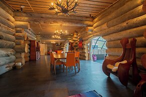 Kakslauttanen Arctic Resort