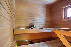 Kakslauttanen Arctic Resort