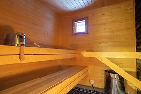 Kakslauttanen Arctic Resort