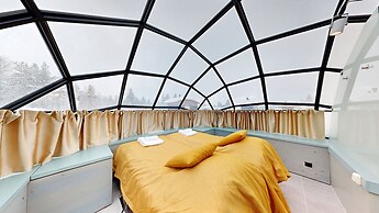 Kakslauttanen Arctic Resort
