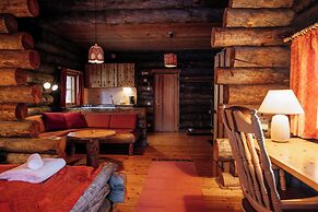 Kakslauttanen Arctic Resort