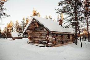 Kakslauttanen Arctic Resort