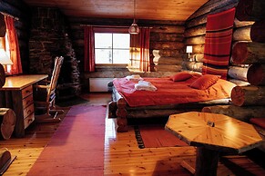Kakslauttanen Arctic Resort