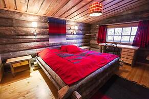 Kakslauttanen Arctic Resort