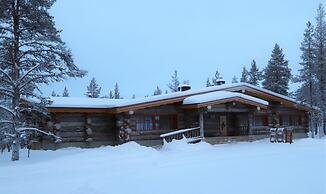 Kakslauttanen Arctic Resort