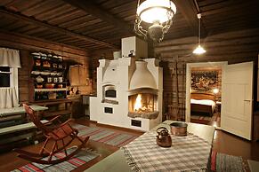 Kakslauttanen Arctic Resort