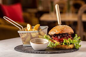 Marpessa Smart Luxury Hotel