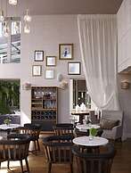 Marpessa Smart Luxury Hotel