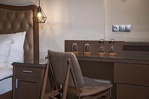 Hotel Pyrgos Boutique & Suites
