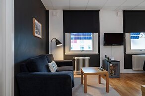 Port Hotel